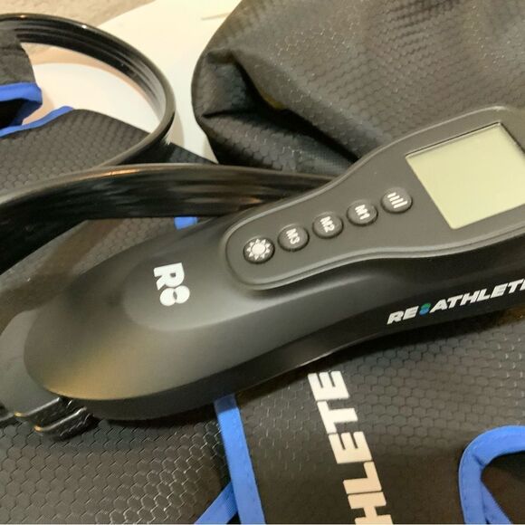 ReAthlete Air-C + Heat Therapy Air Compression Full Leg Massagers - Picture 12 of 13